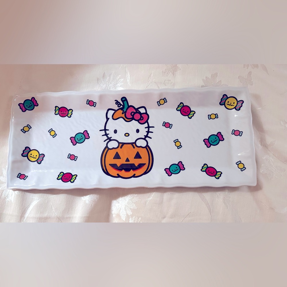 Cute Hello Kitty Halloween Designed Tray, White, Multicolored, NWOT - never used